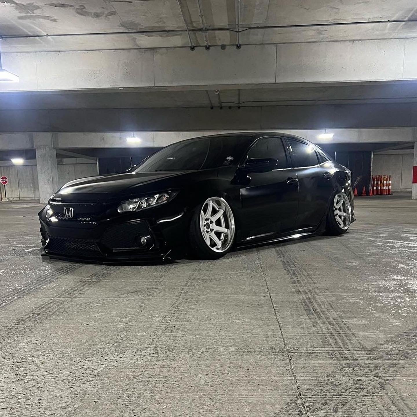 60" Gloss Black Vinyl Car Wrap