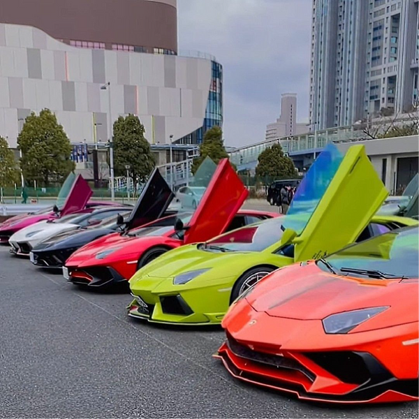 How to Choose the Perfect Car Wrap Color: A Comprehensive Guide